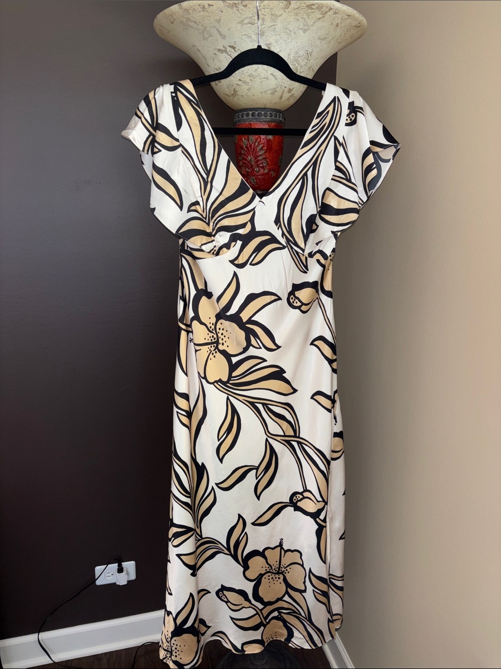 White House Black Market Cream Floral V-Neck Midi Dress with Black Accents